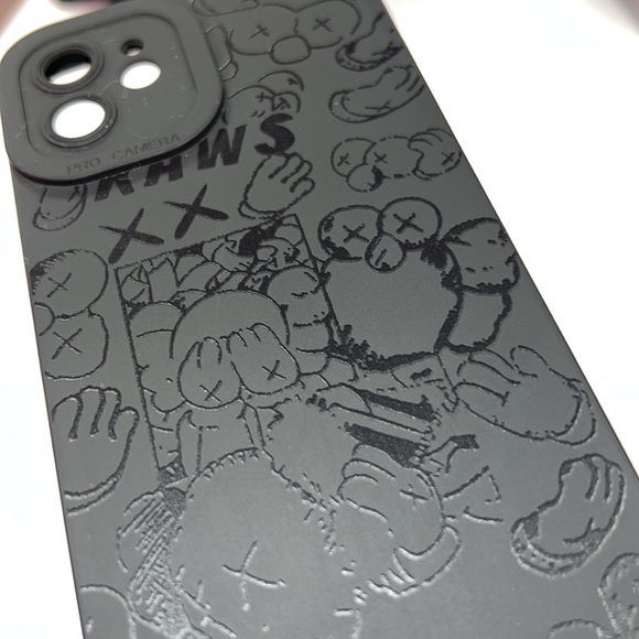 iPhone 12/12 Pro Case - Picture 4 of 4